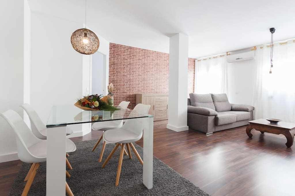 Apartamento Para 4 Con Terraza En El Centro ชีโรนา ภายนอก รูปภาพ